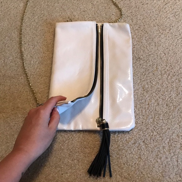 White purse/clutch - Picture 4 of 7